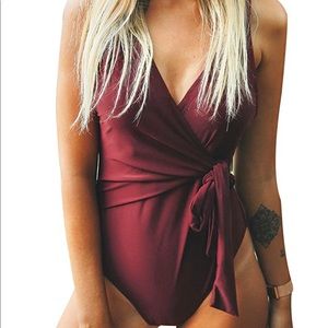 Cupshe Elegant Dance Wine Red One Piece Swimsuit L